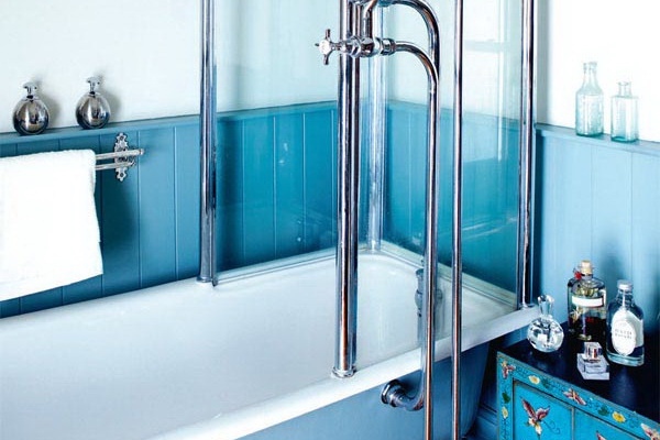 Элитная ванная комната современного дома изображение